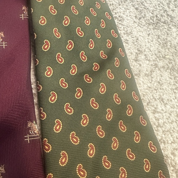 Brooks Brothers Silk Tie Bundle (2 included) - Picture 3 of 7